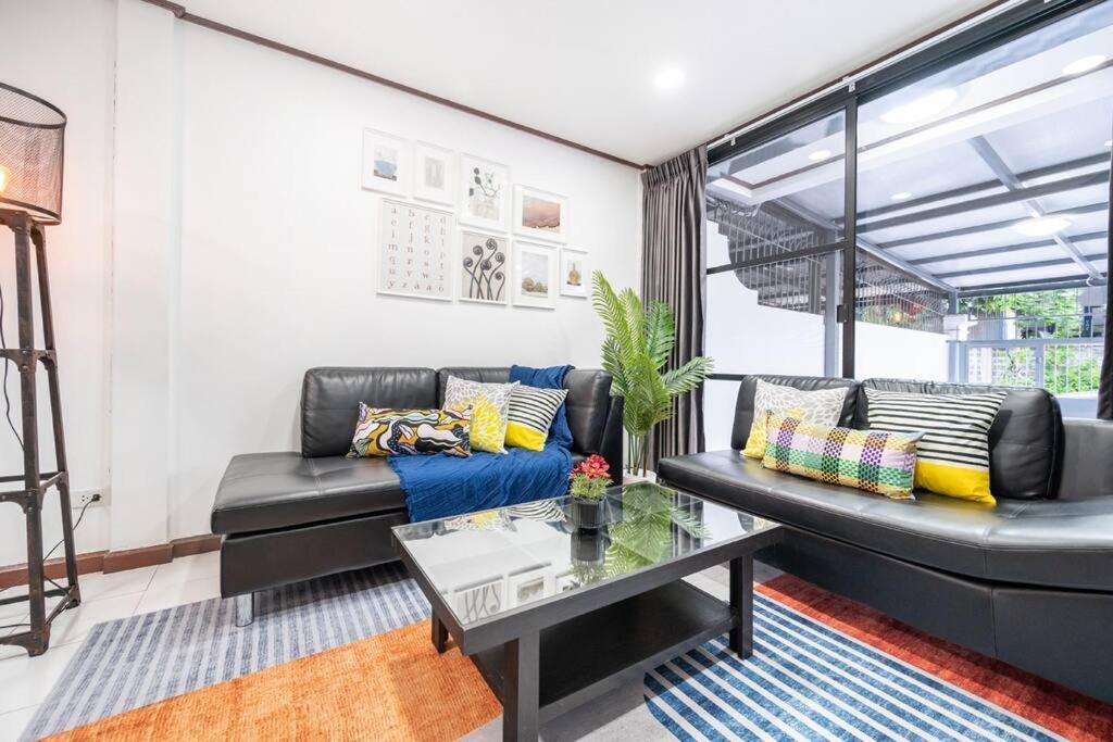 Miq Hk16 - 3br Huai Khwang Mrt With Pool Table Near Jodd Fair Vila *