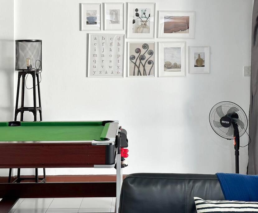 Miq Hk16 - 3br Huai Khwang Mrt With Pool Table Near Jodd Fair Vila