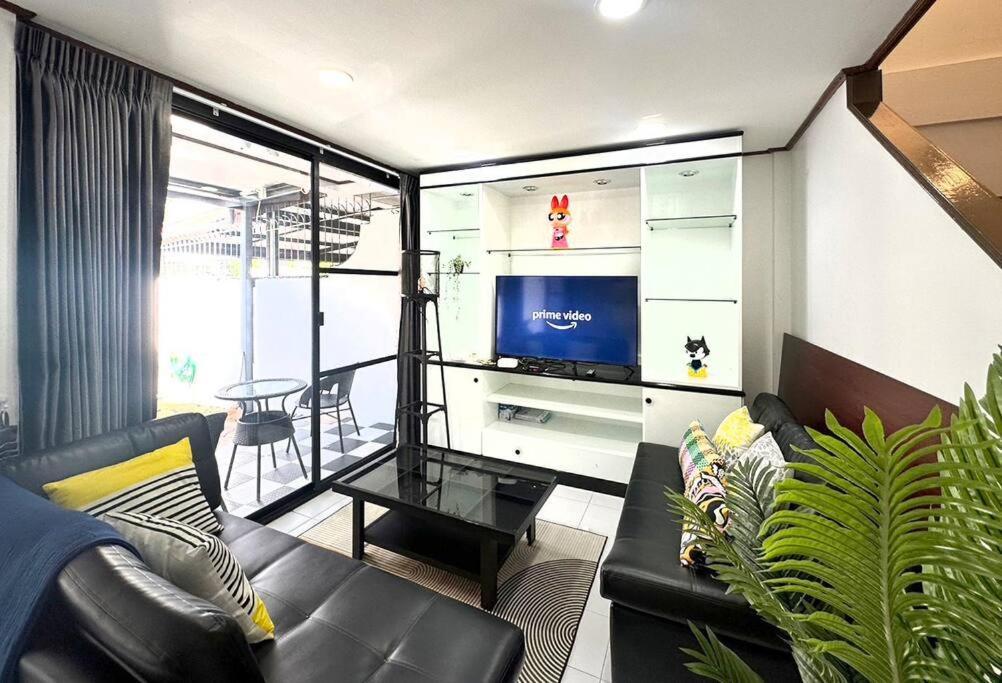 Miq Hk16 - 3br Huai Khwang Mrt With Pool Table Near Jodd Fair * Bangkok