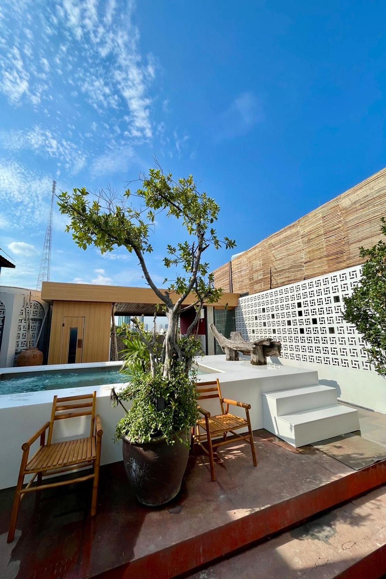 Blu Ari Stylish Gay Poshtel Hostel *
