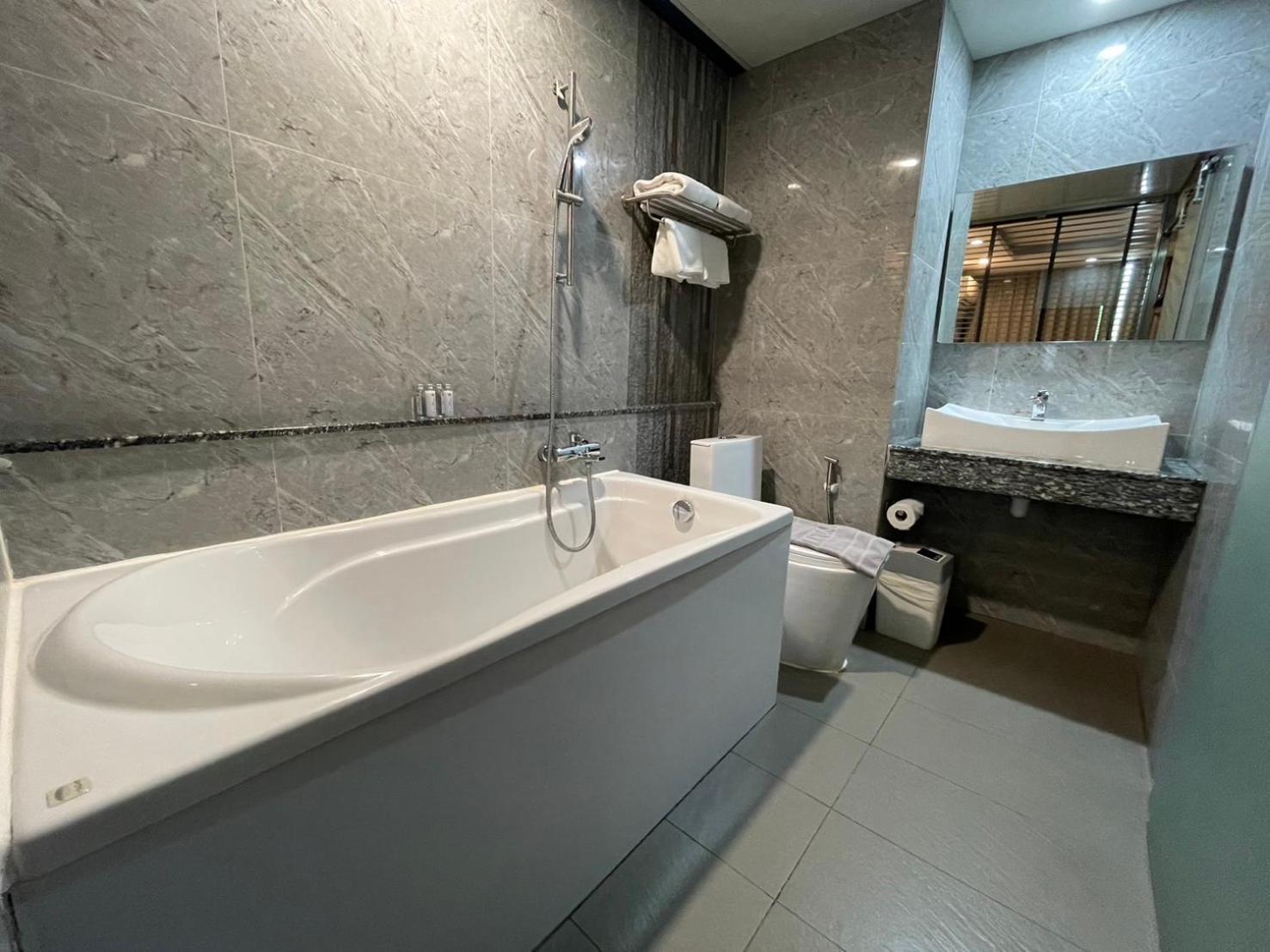 Link Hotel