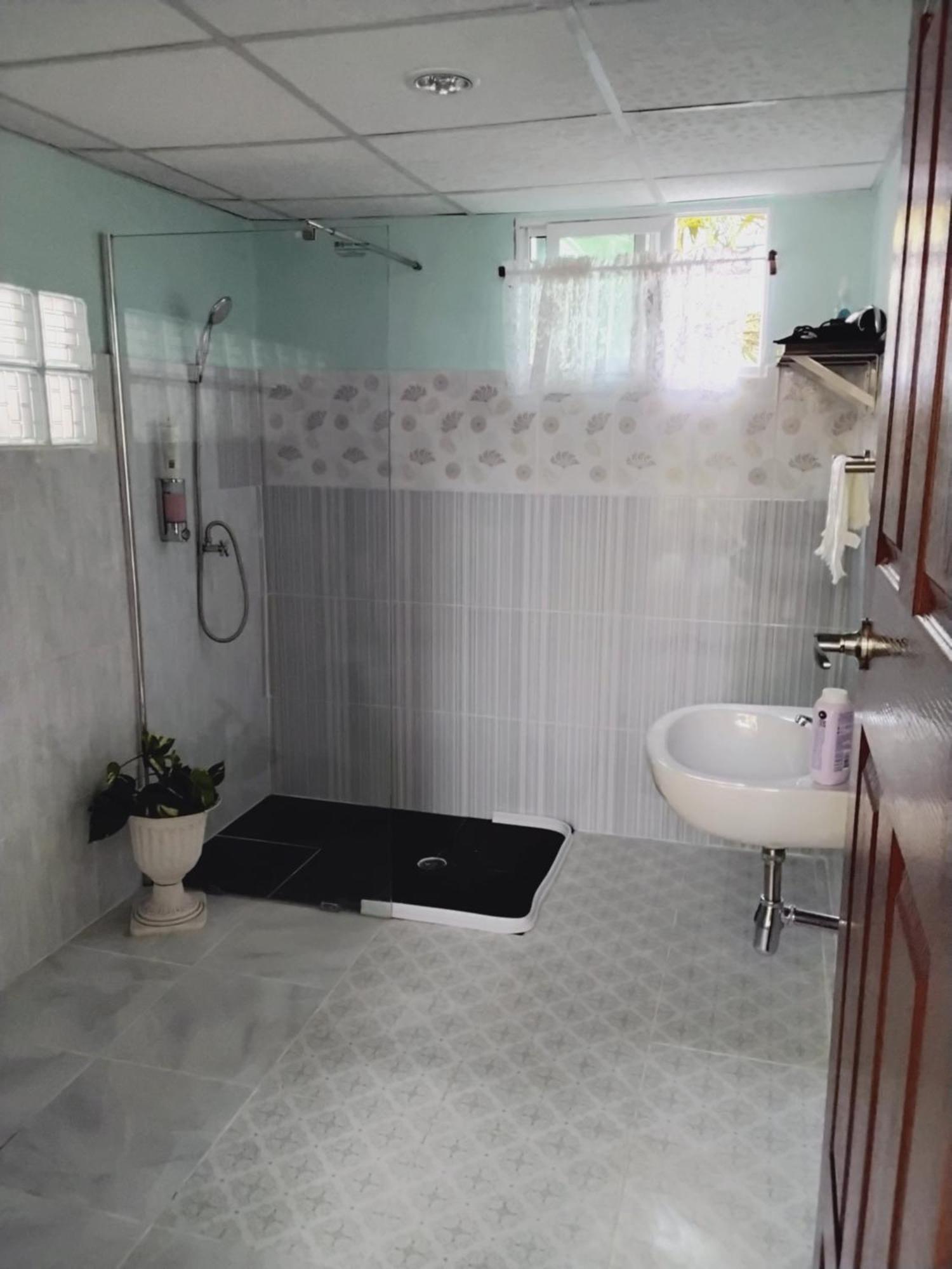 Mango Tree Guestroom * Bangkok