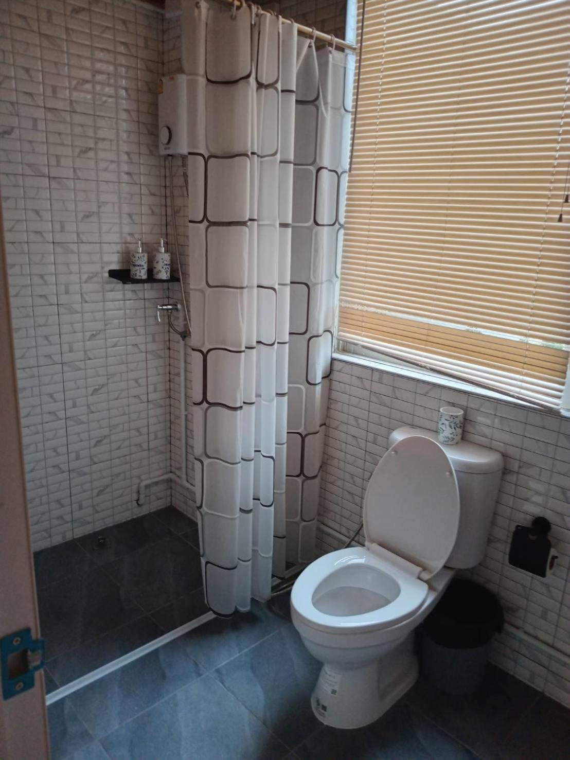 Shade House - Bitec Bangna Hotel 3*