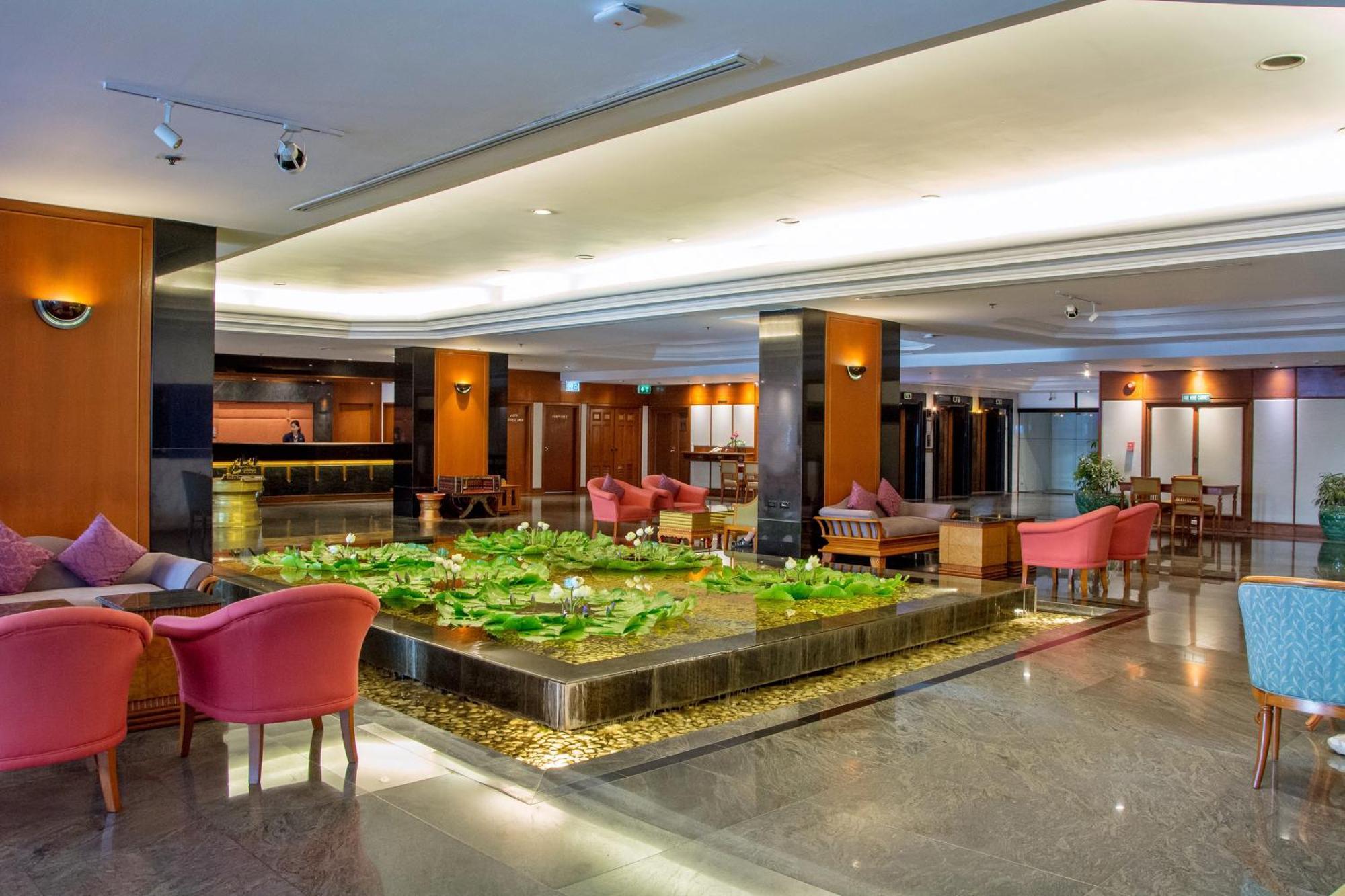 Lotus Sukhumvit 33 By Compass Hospitality 4*
