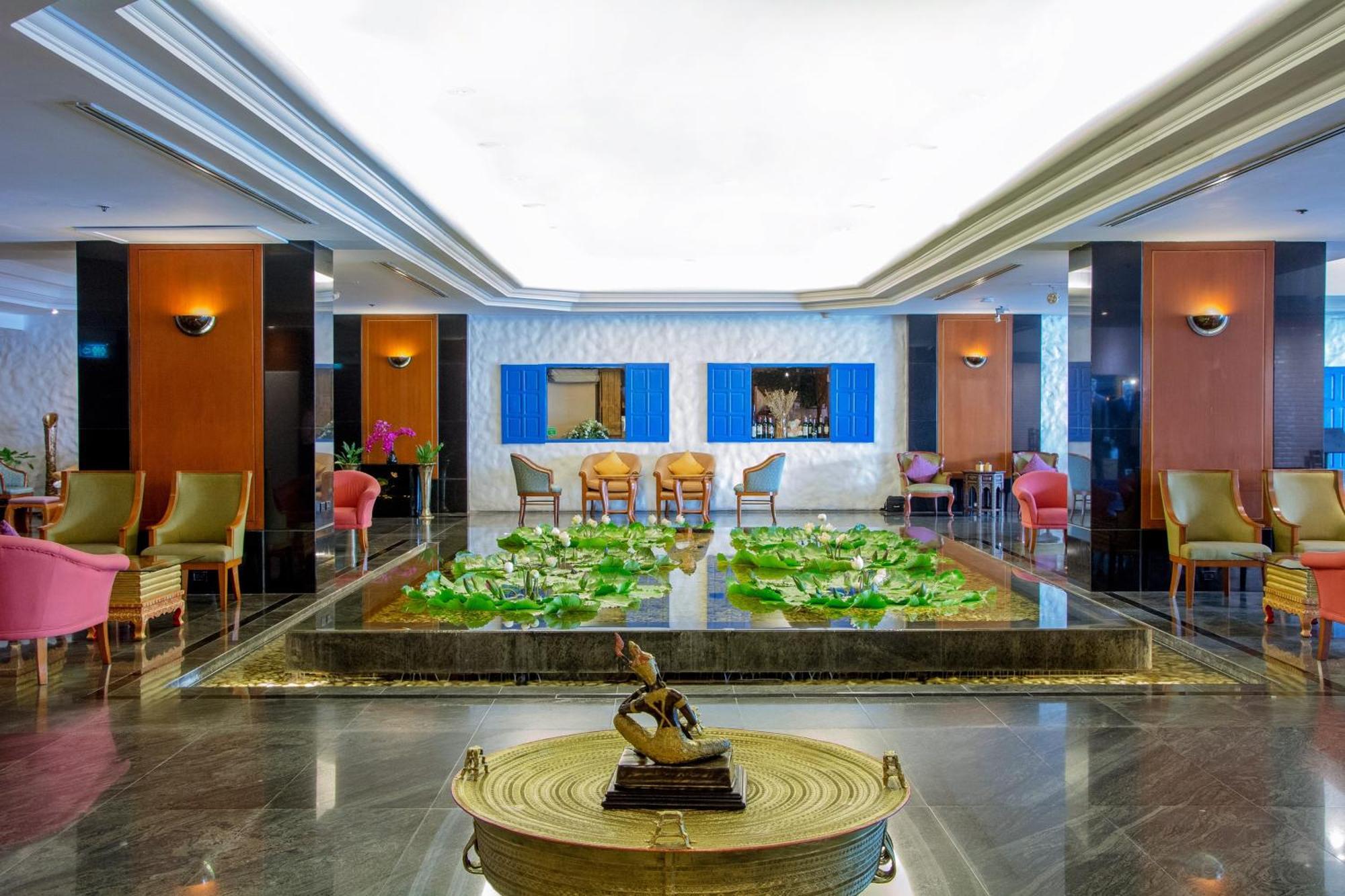 Lotus Sukhumvit 33 By Compass Hospitality Bangkok