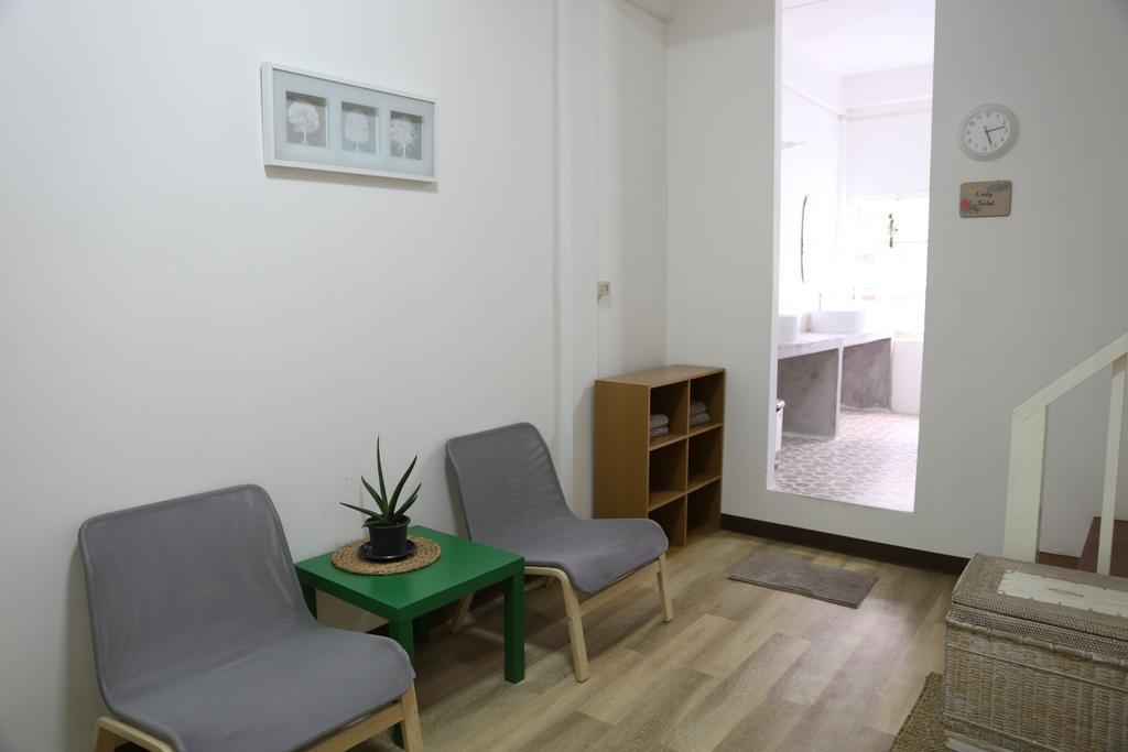 Hostel And Massage Bangkok