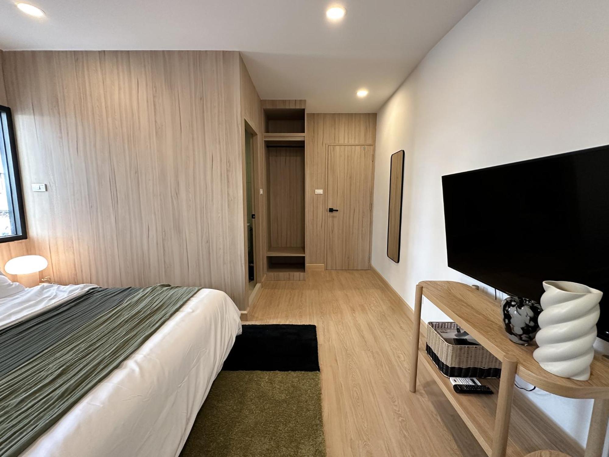 Pangsapuri 3 Bed 3 Bath / Luxury / 1 Min Walk To Bts Asok