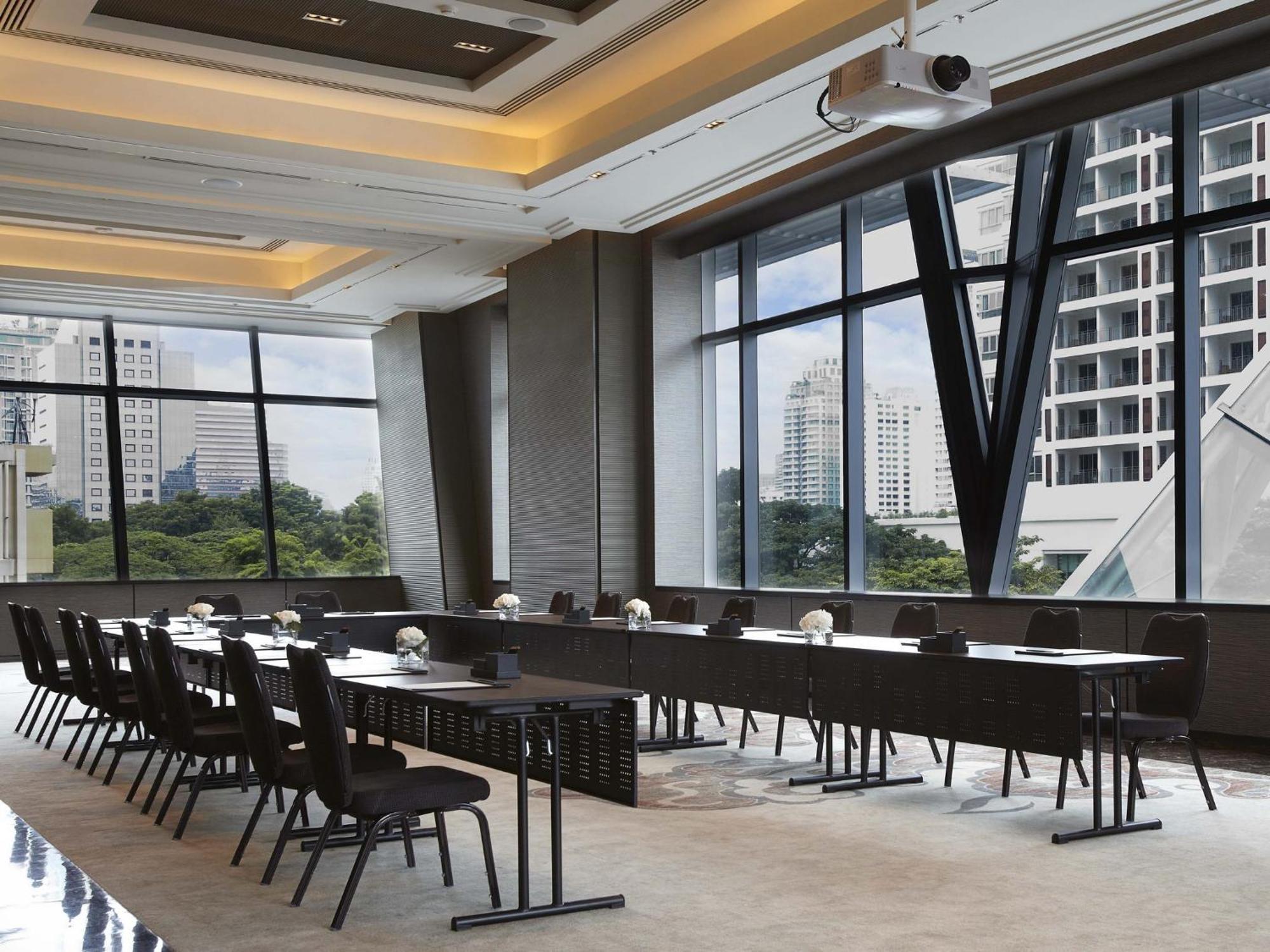 Hotel The Okura Prestige 5*