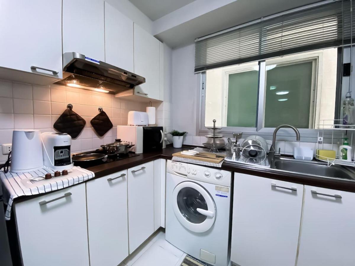 Apartment Spacious 53 Sqm - Bts Thong Lo - Ultra Fast Wifi *