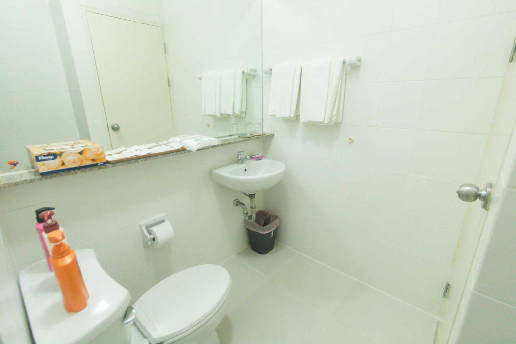 Apartment I -house Laguna Garden Rca - Behind Sukhumvit-outer Cbd Bangkok