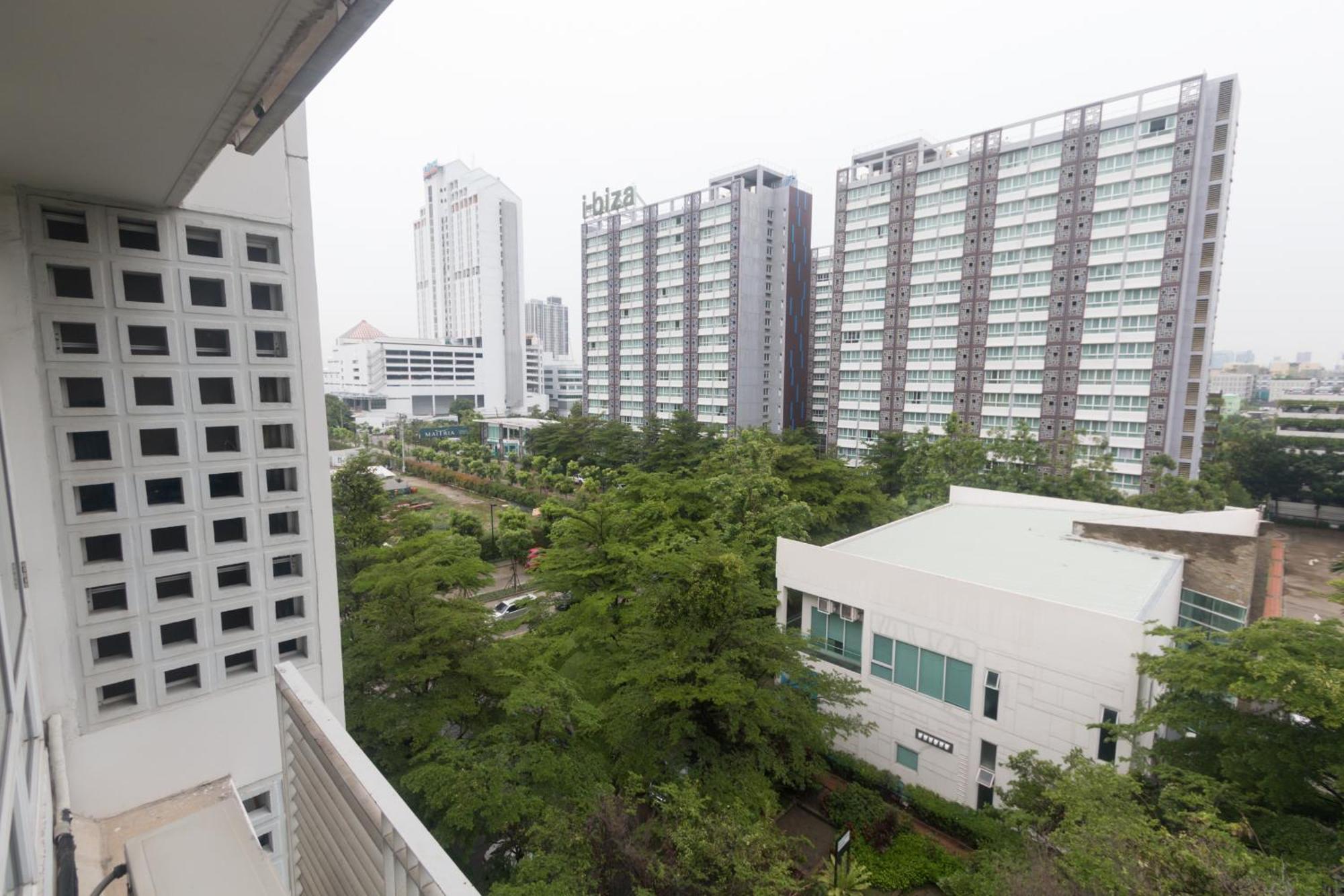 I -house Laguna Garden Rca - Behind Sukhumvit-outer Cbd Apartment *