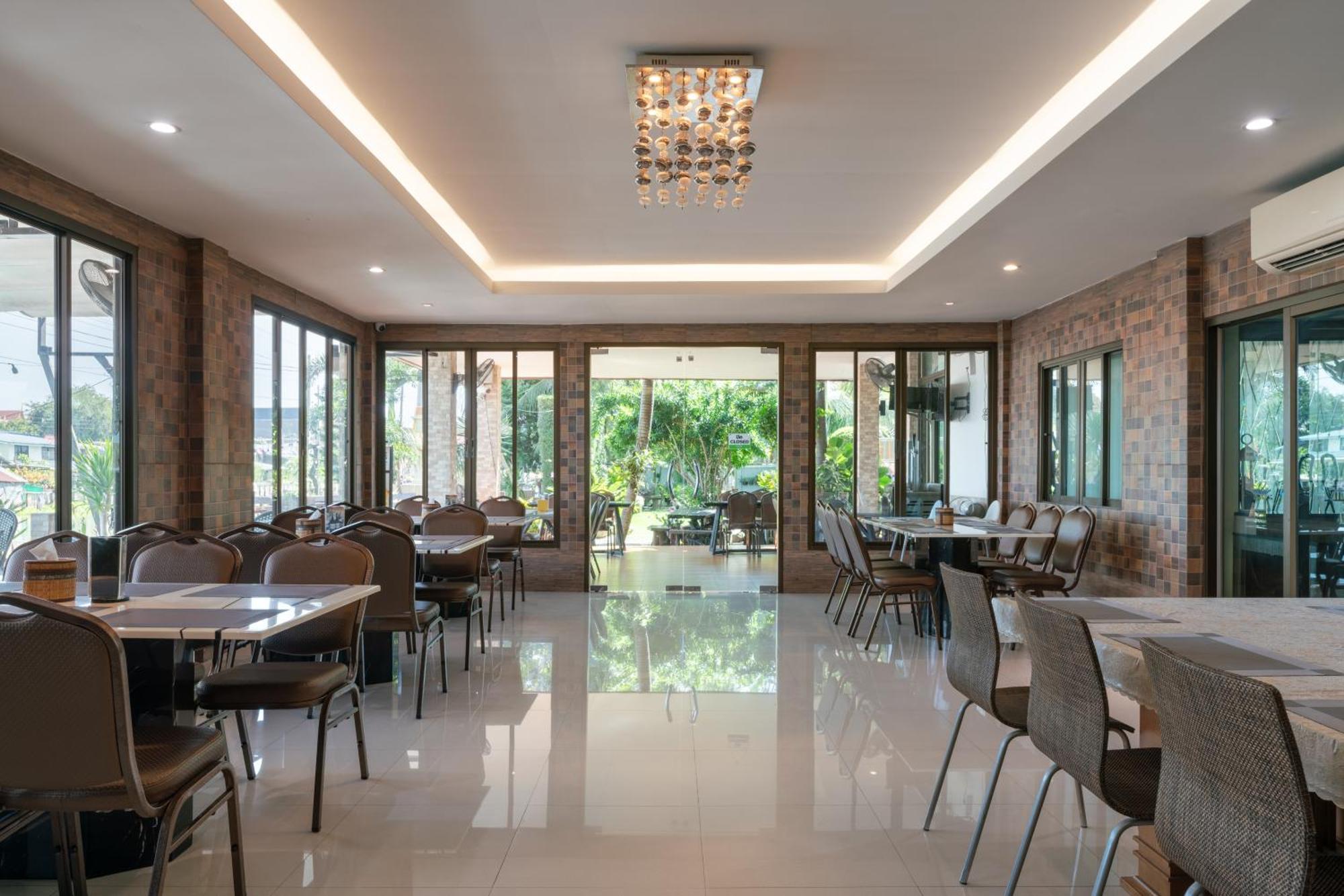 Hotel Golden Foyer Suvarnabhumi Airport