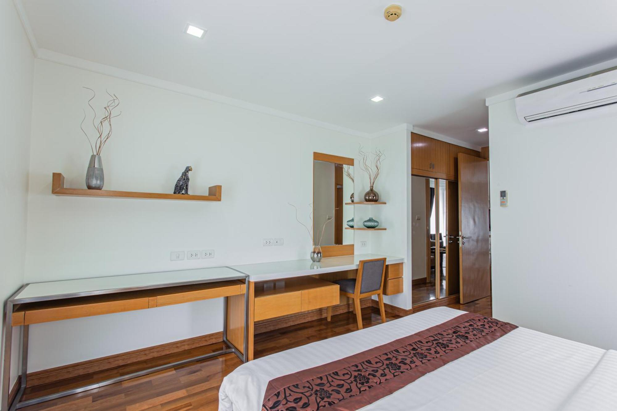 D Varee Montara Thonglor 25 Bangkok