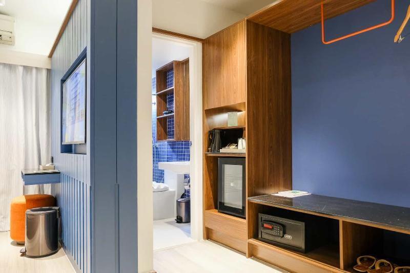 Hotel Amber Sukhumvit 85 3*