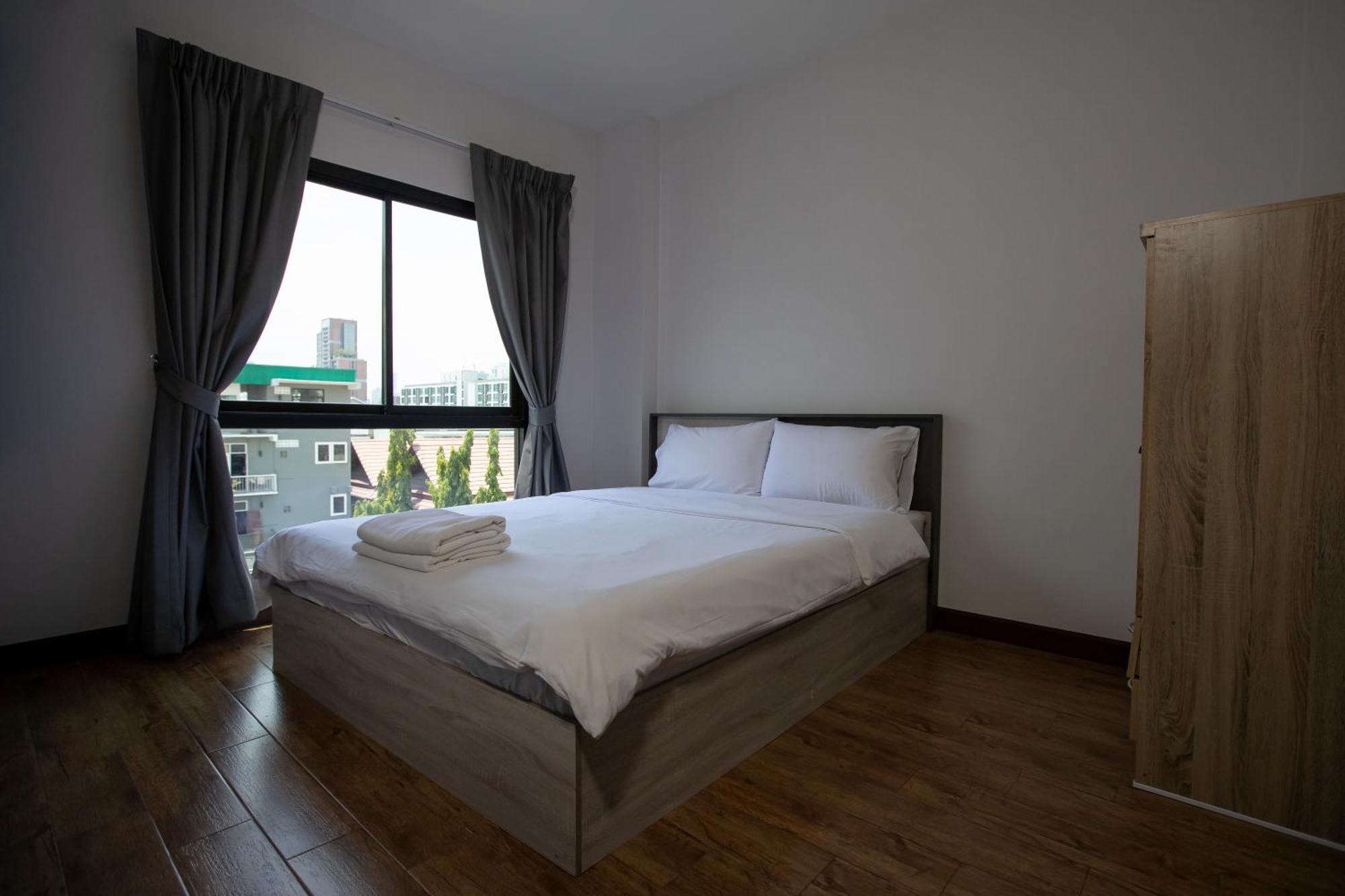 Apartment 36 Service