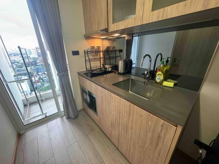 Siamese Exclusive Sukhumvit 42 One Bedroom High Floor Apartment