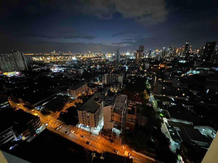 Siamese Exclusive Sukhumvit 42 One Bedroom High Floor *
