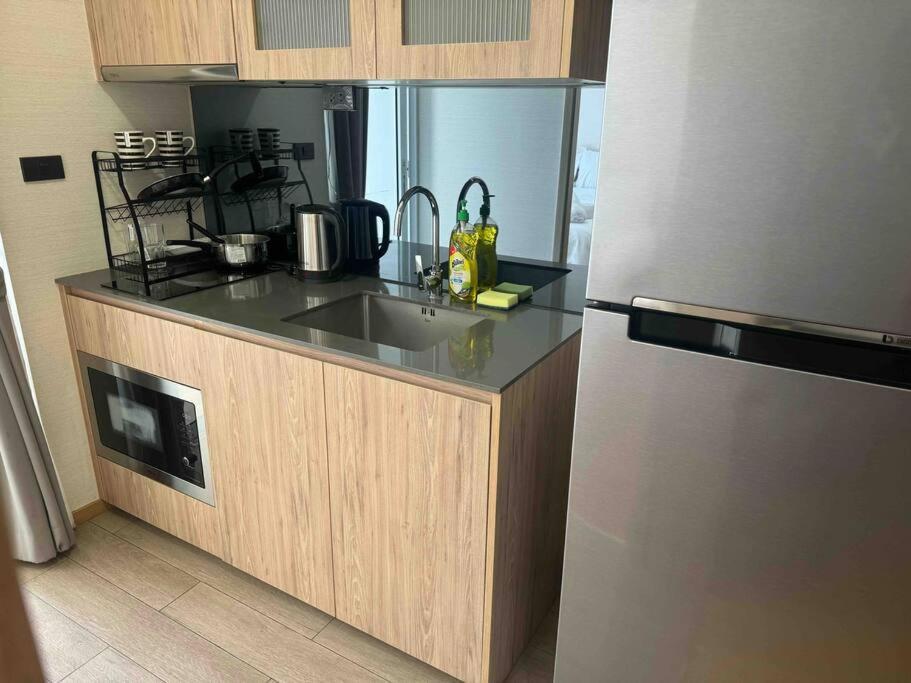 Siamese Exclusive Sukhumvit 42 One Bedroom High Floor * Bangkok