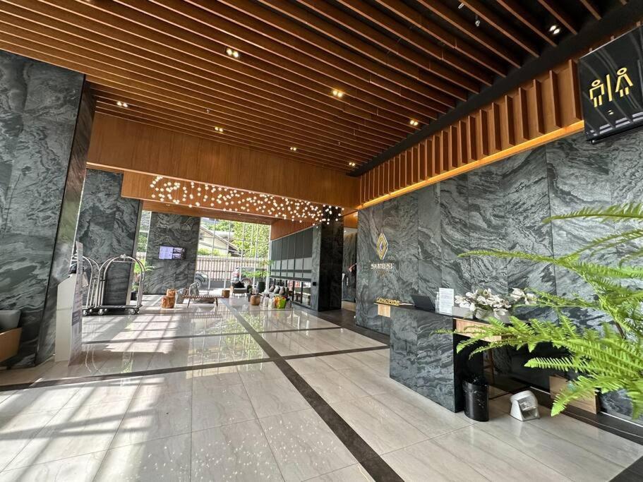 Siamese Exclusive Sukhumvit 42 One Bedroom High Floor Apartment Bangkok