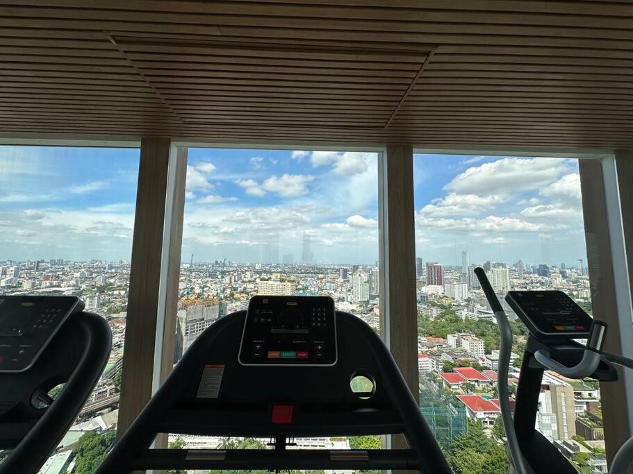 Siamese Exclusive Sukhumvit 42 One Bedroom High Floor * Bangkok