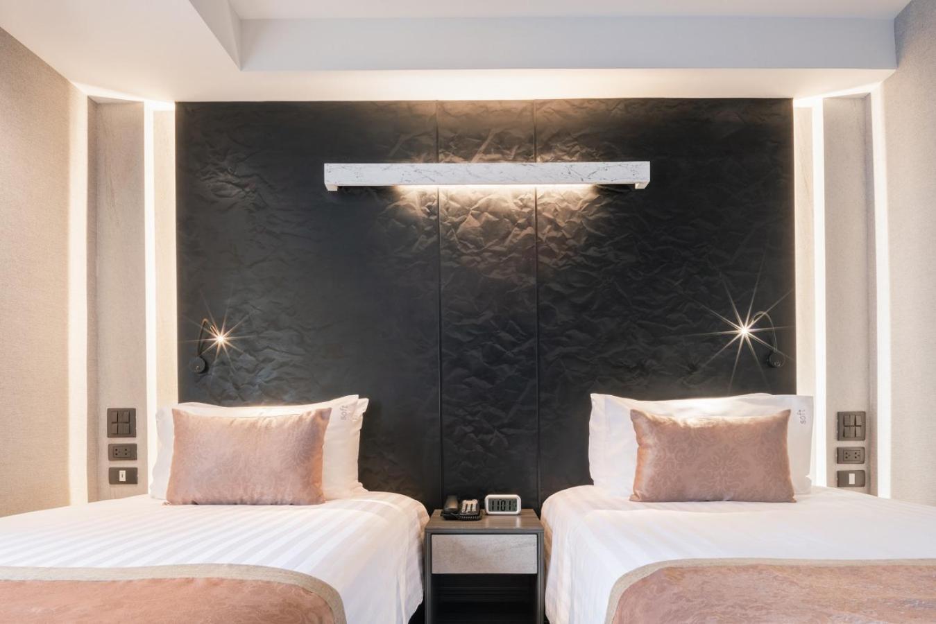 Aspira Gems Center Silom 4*