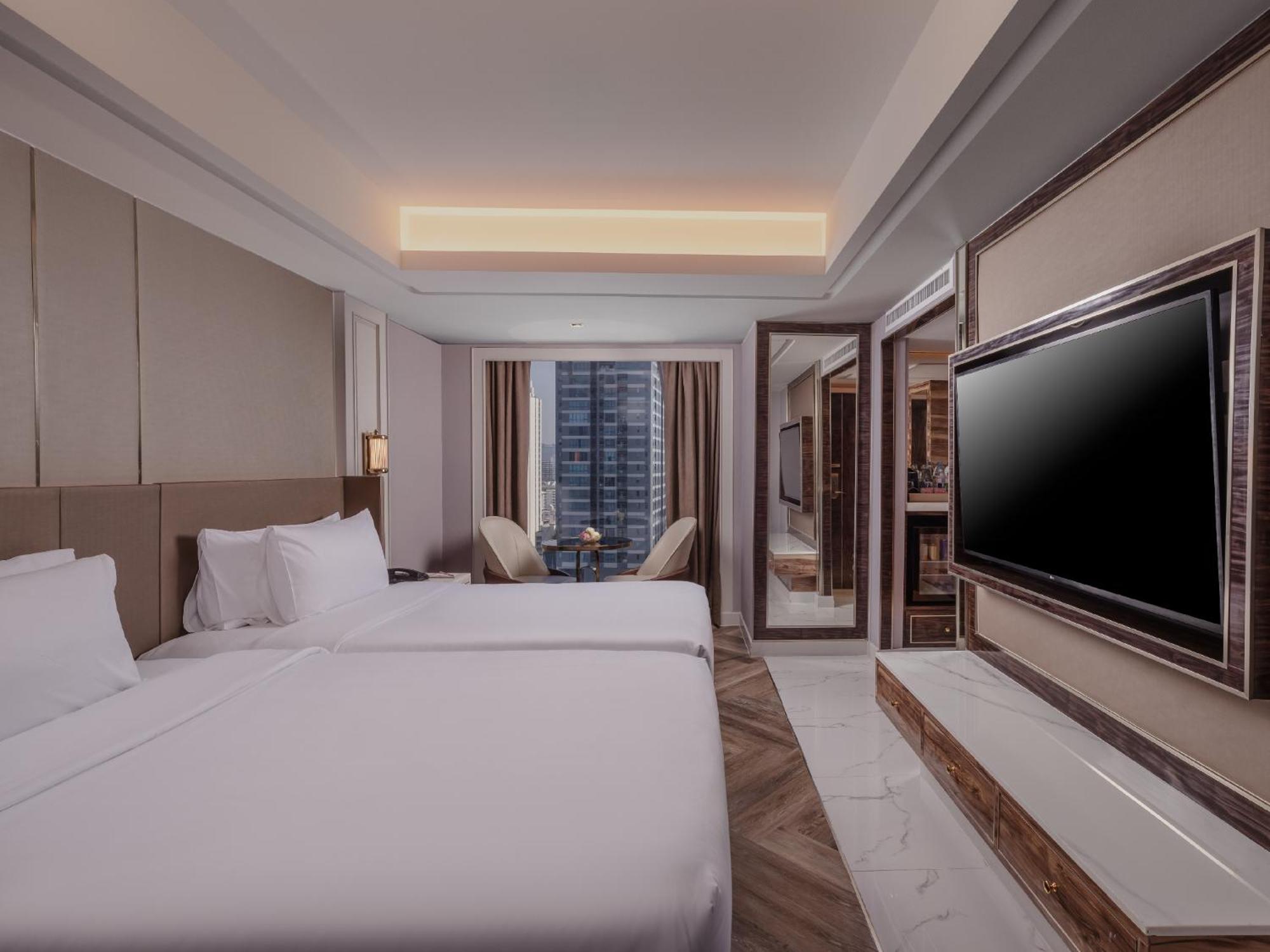 Aira Sukhumvit 11 Hotel