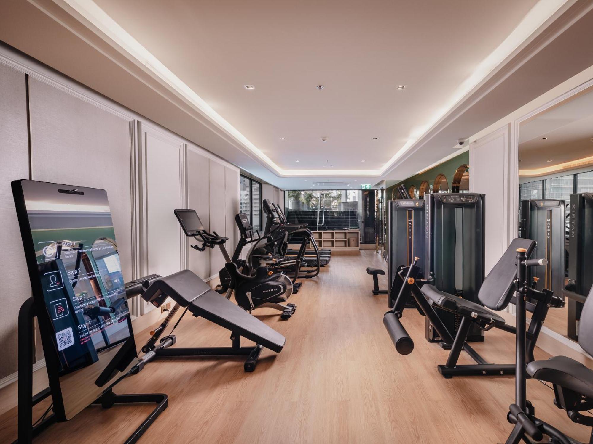 Aira Sukhumvit 11 Hotel 4*