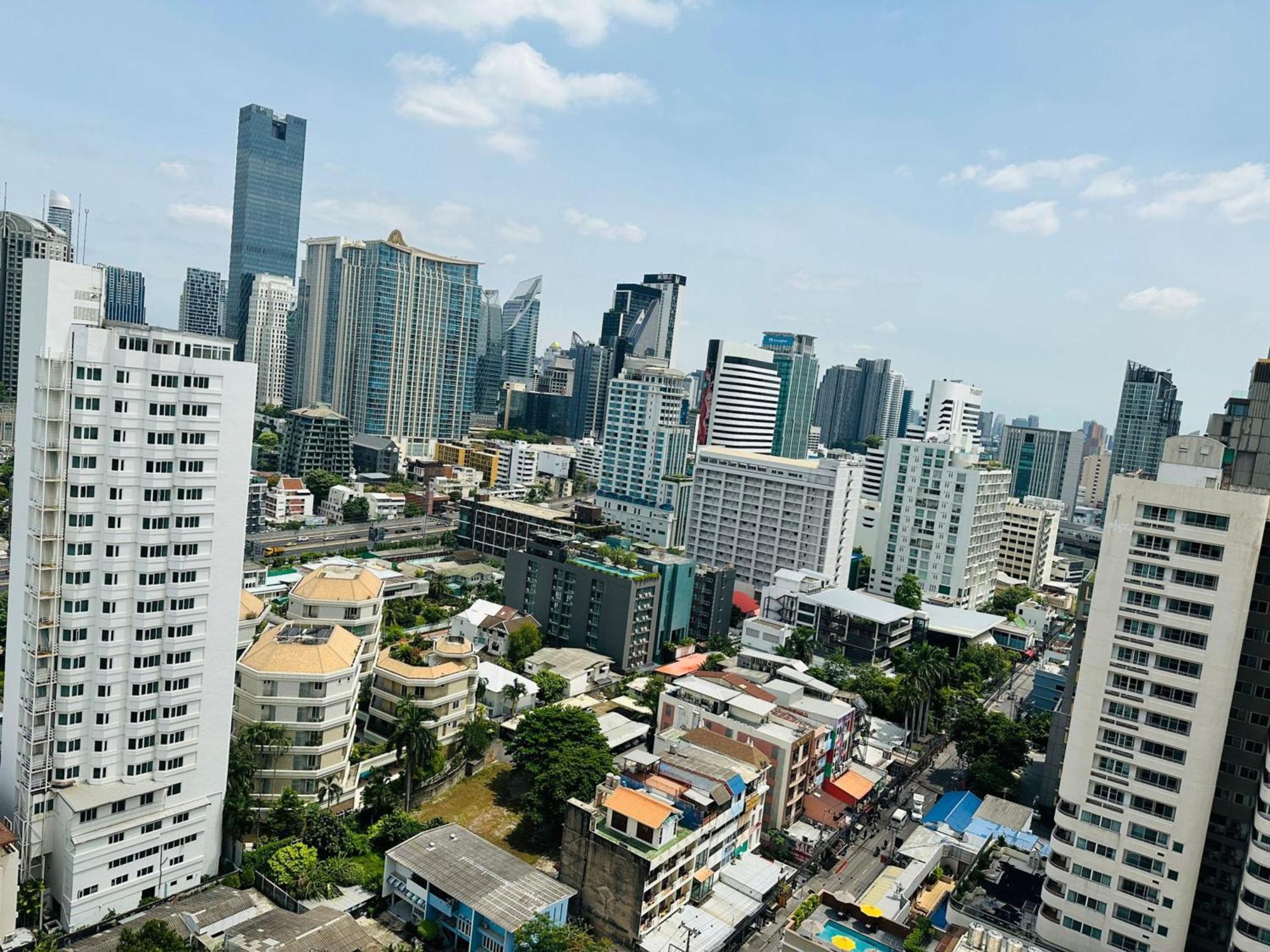 Hotel Omni Tower Sukhumvit Nana Direct 3*