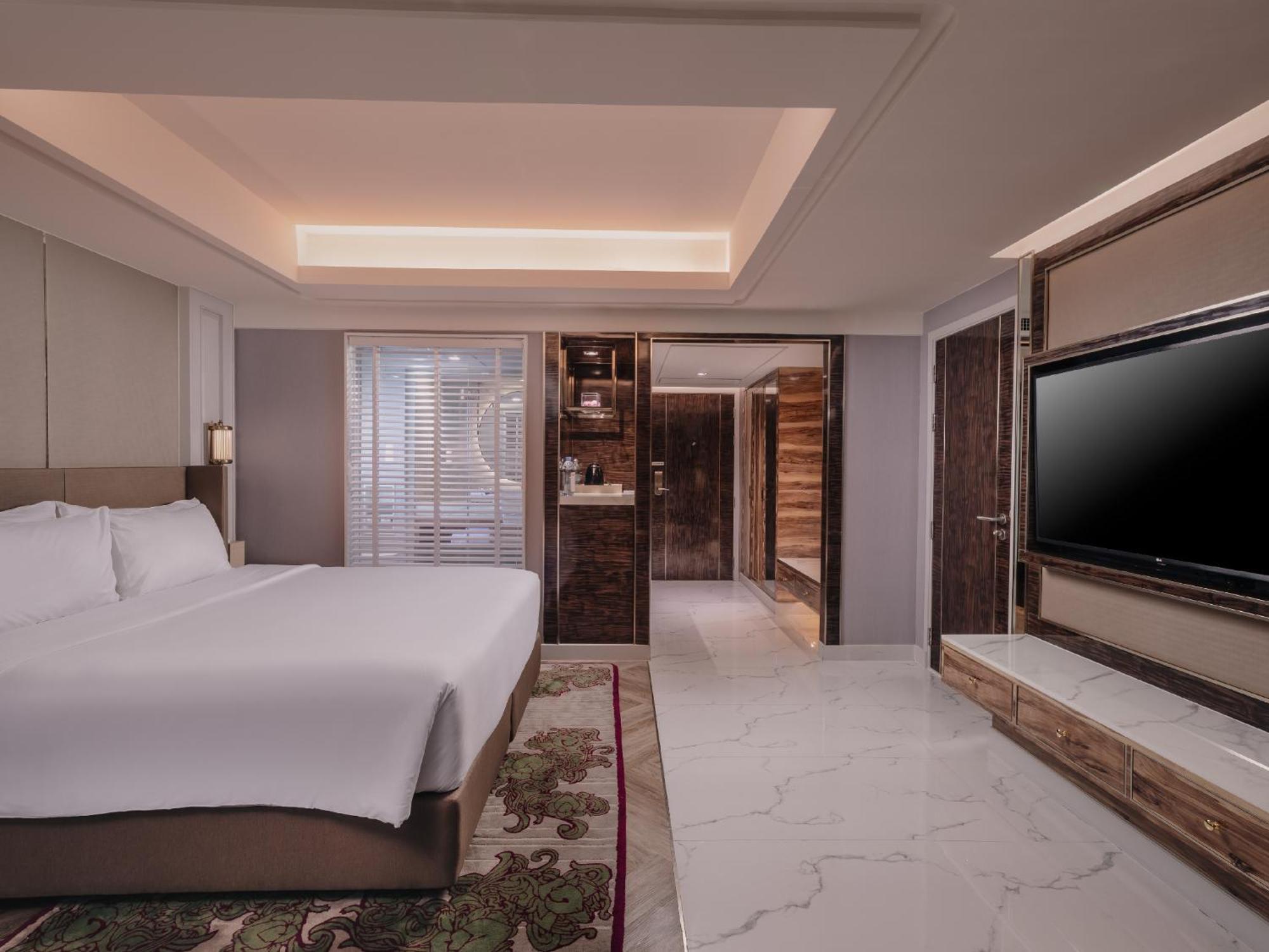 Aira Sukhumvit 11 4* Bangkok