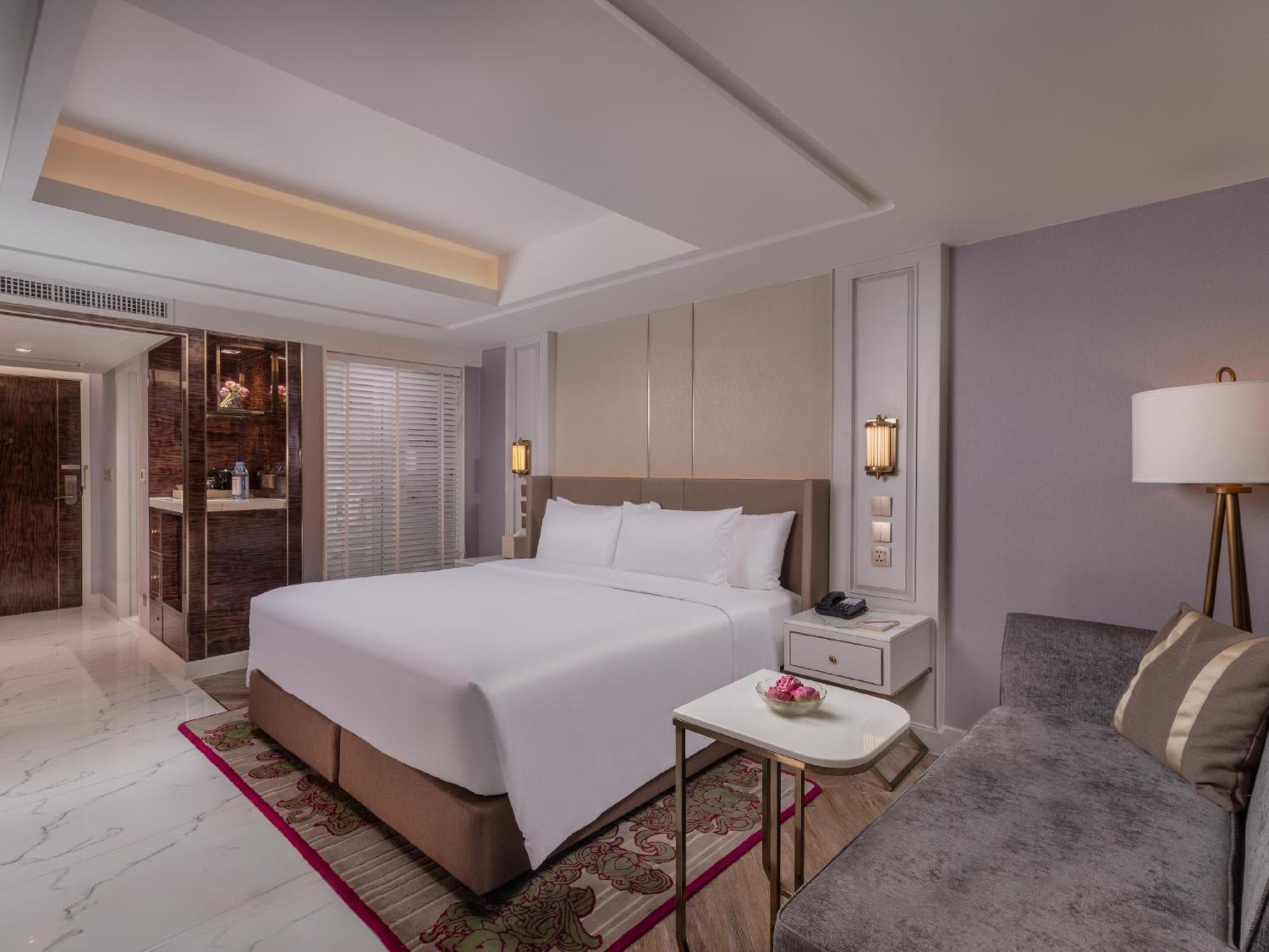 Aira Sukhumvit 11