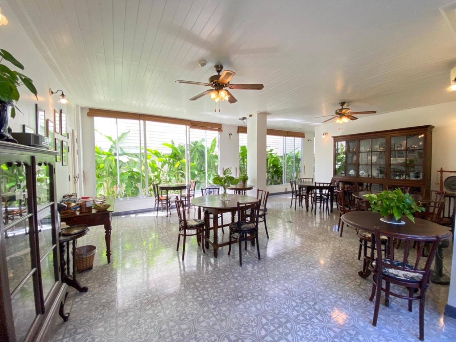 Ssip Boutique Dhevej (adults Only) Hotel
