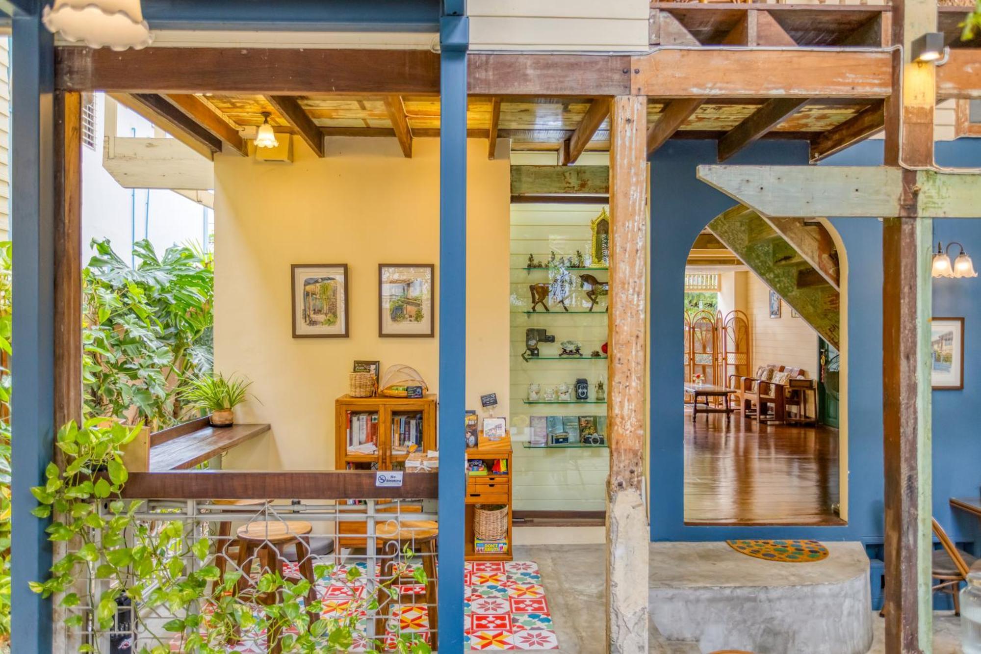 Priya Boutique House *