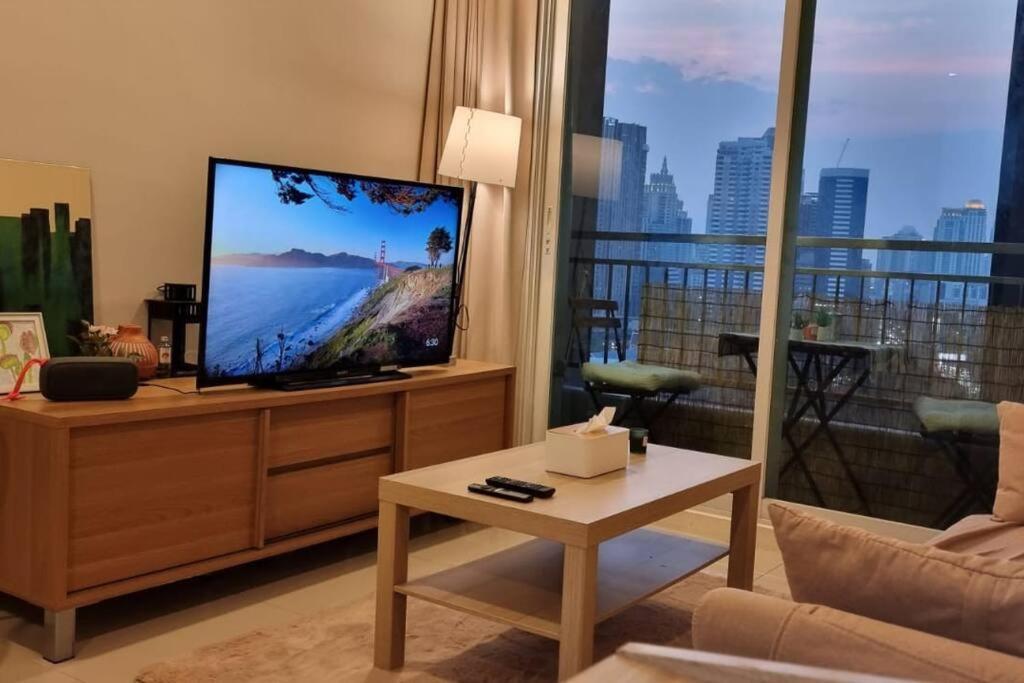 Lovely Cozy In Trendy Fun Neighborhood *