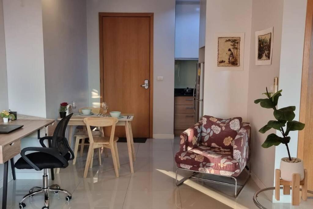 Apartment Lovely Cozy In Trendy Fun Neighborhood Bangkok