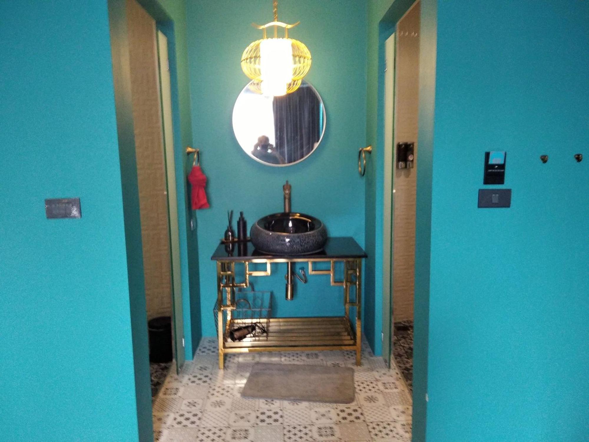 Caiyong Hometel & Cafe's Hostel Bangkok