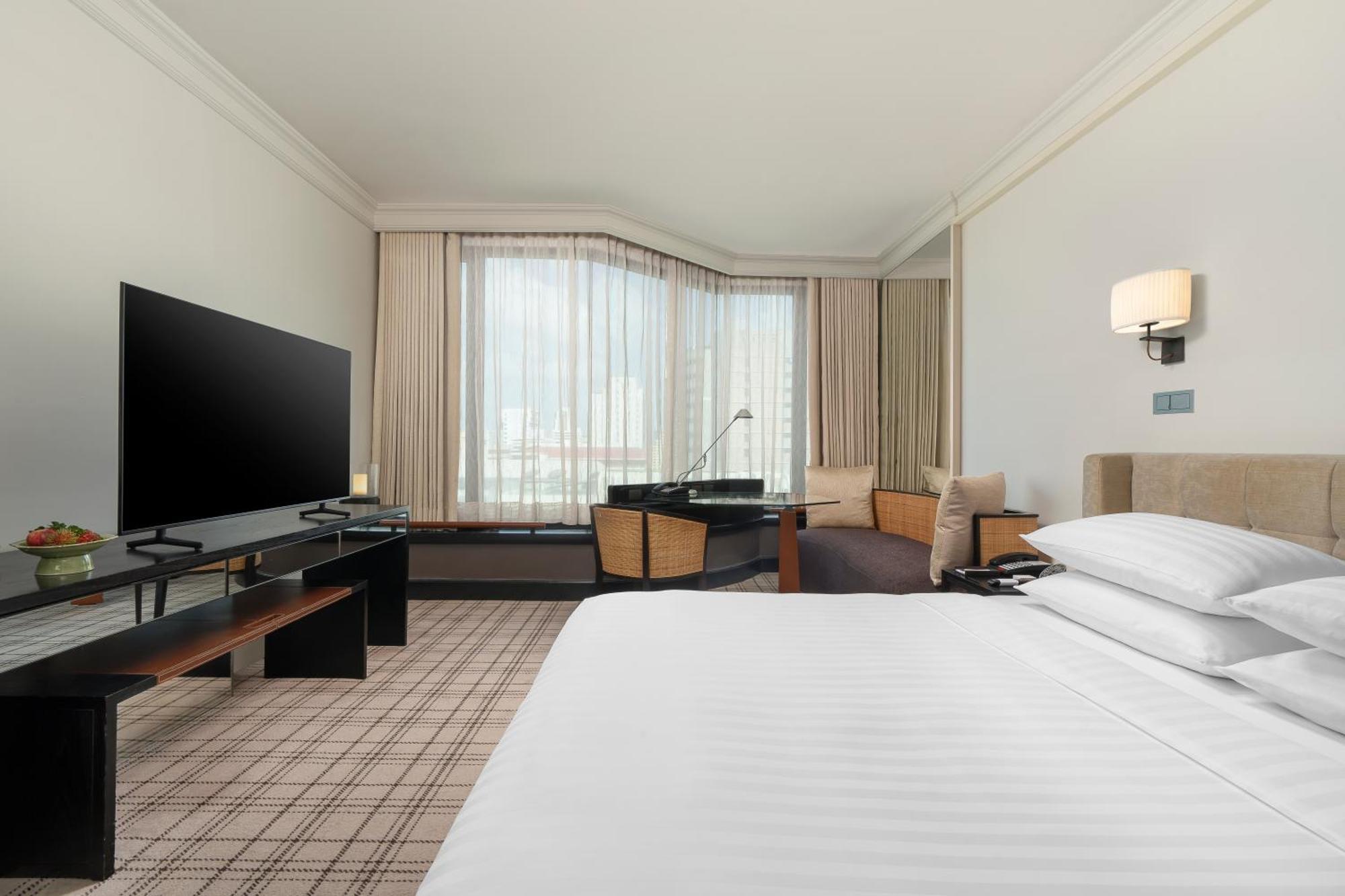 Grand Hyatt Erawan - Sha Certified 5*