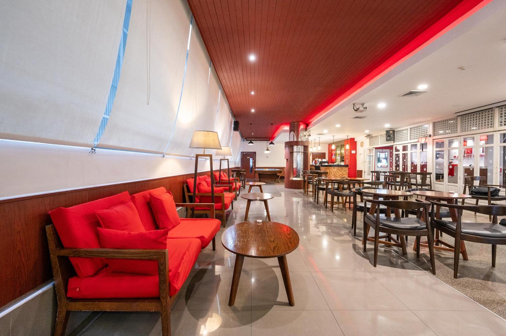 Hotel Ruamchitt Plaza Banguecoque