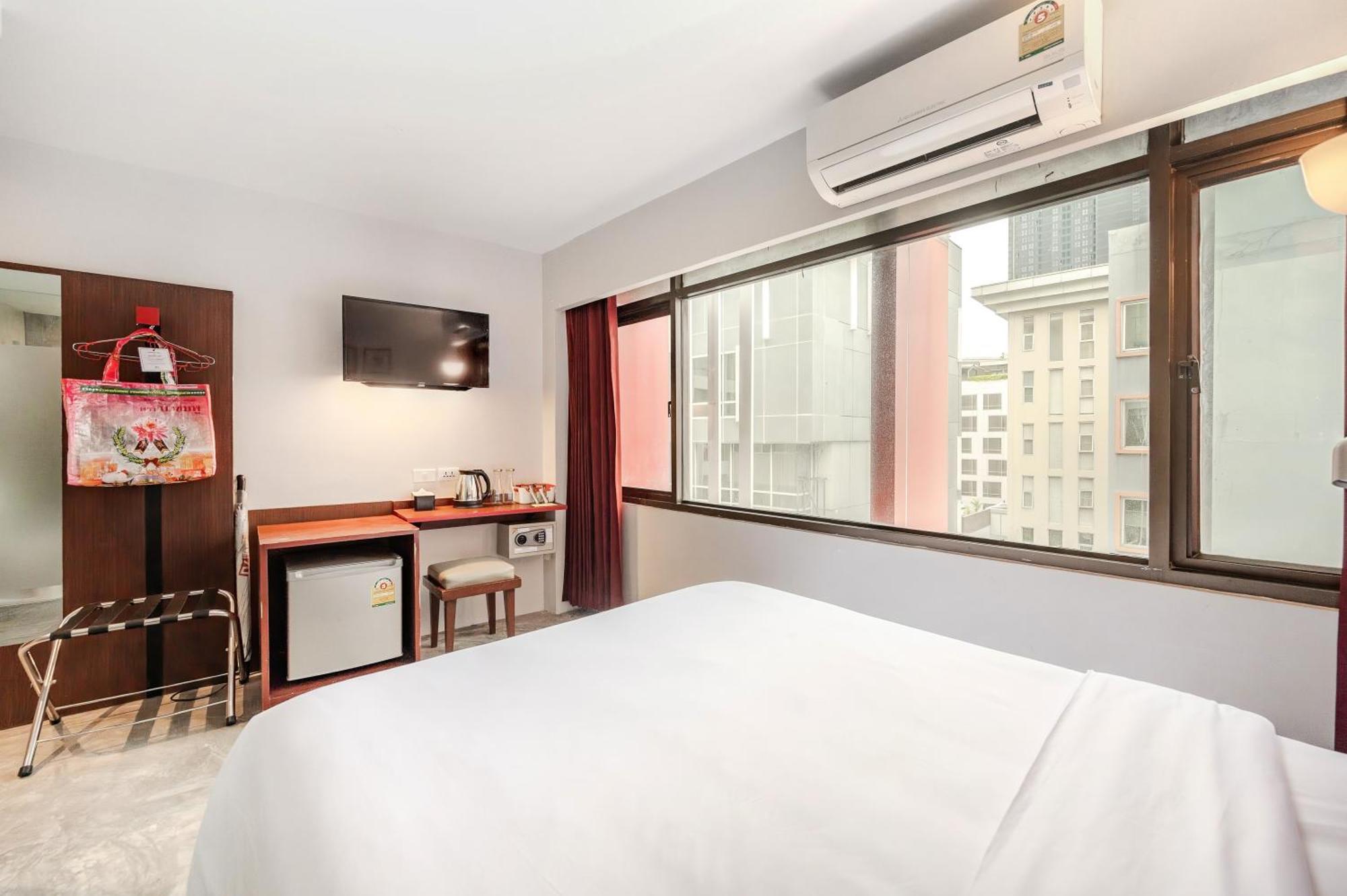 Hotel Ruamchitt Plaza Banguecoque