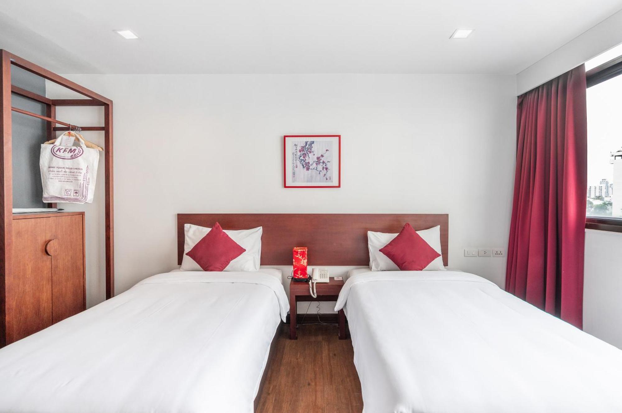 Hotel Ruamchitt Plaza 3*
