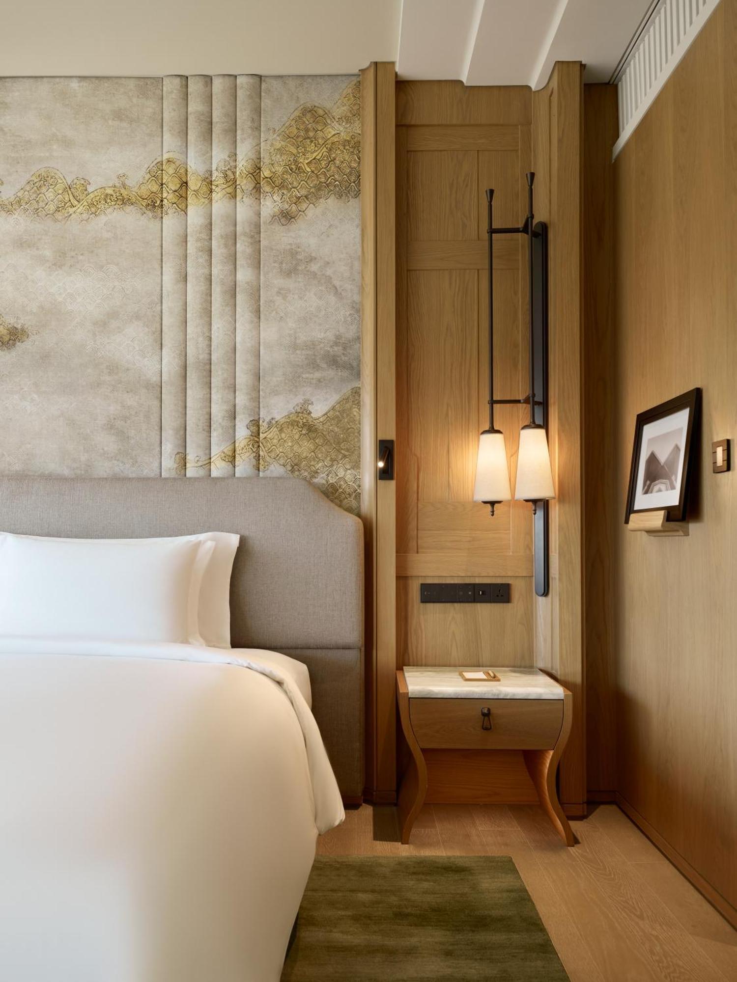 Dusit Thani 5* Bangkok