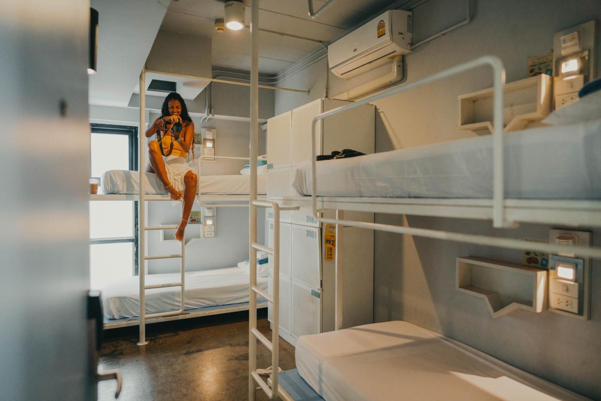 Lub D Siam - Opposite Mbk & Next To Skytrain - Perfect For Shopping Lovers! Hostel *