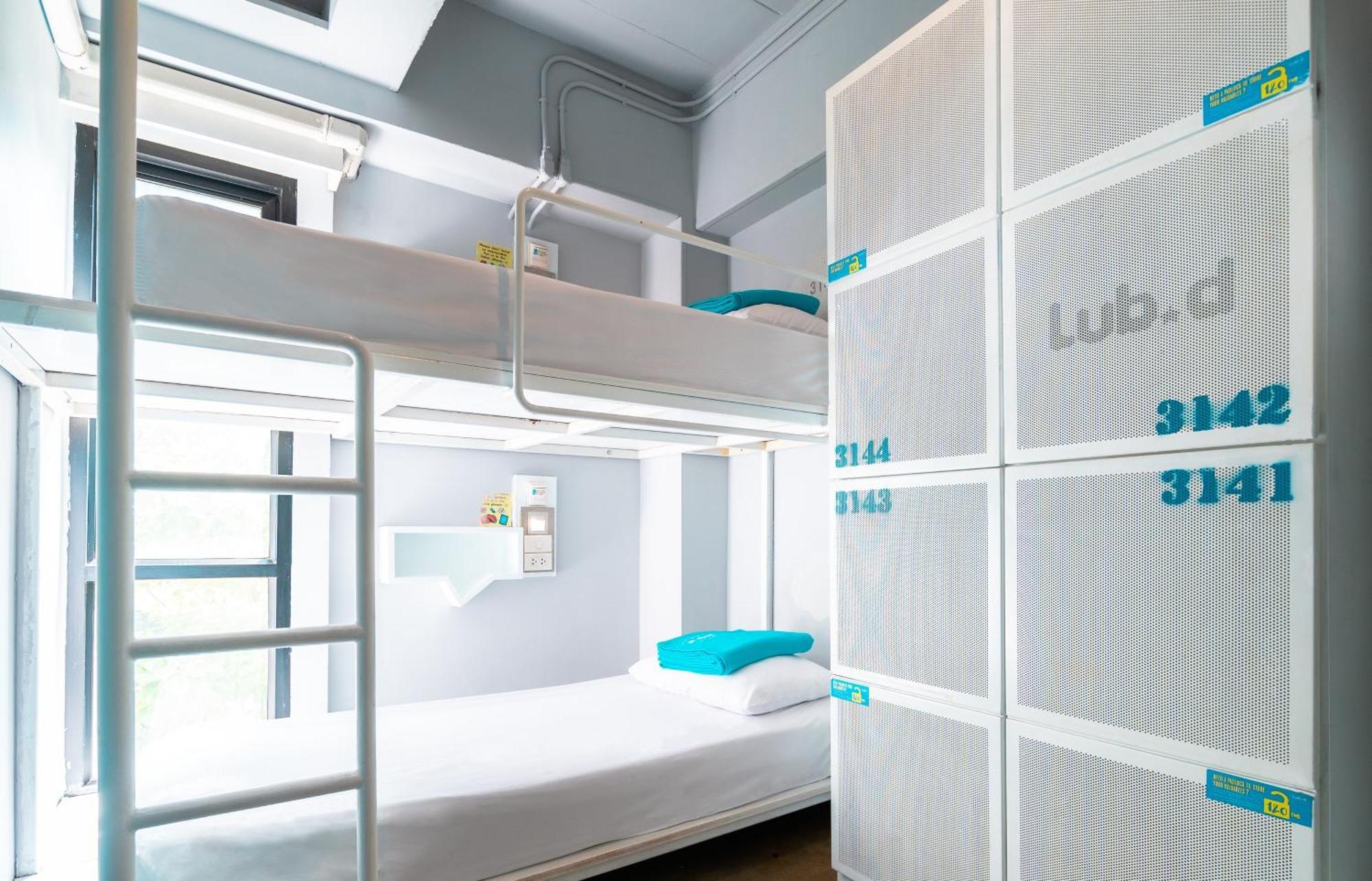 Hostel Lub D Siam - Opposite Mbk & Next To Skytrain - Perfect For Shopping Lovers! *