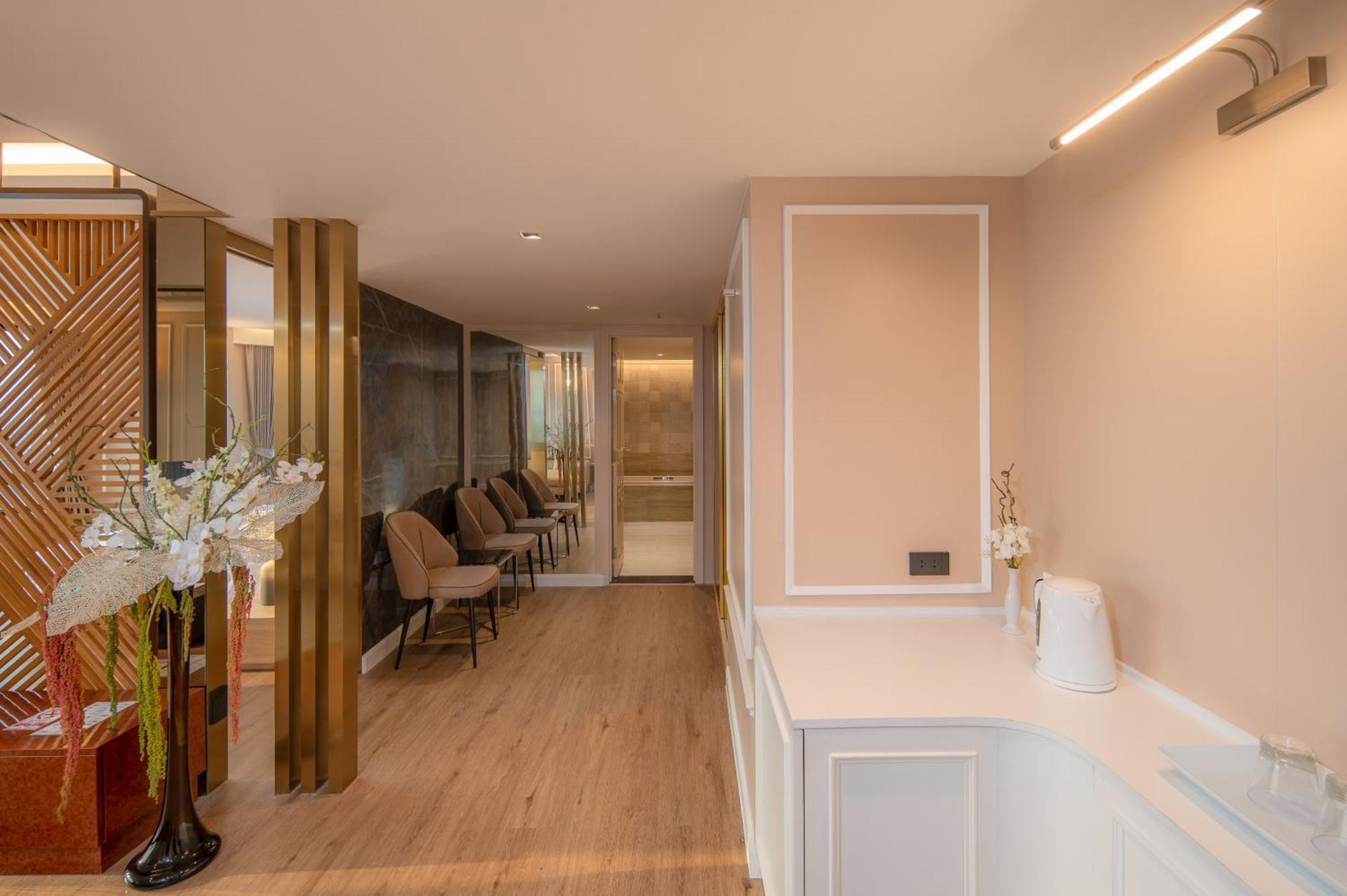 Hotel Alexander 5*