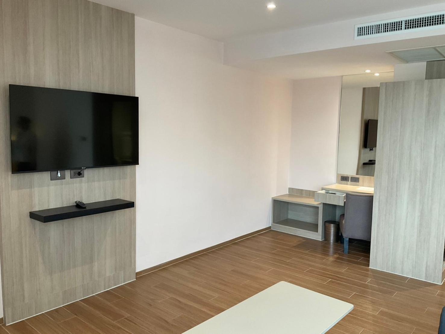 35 Bow Hotel