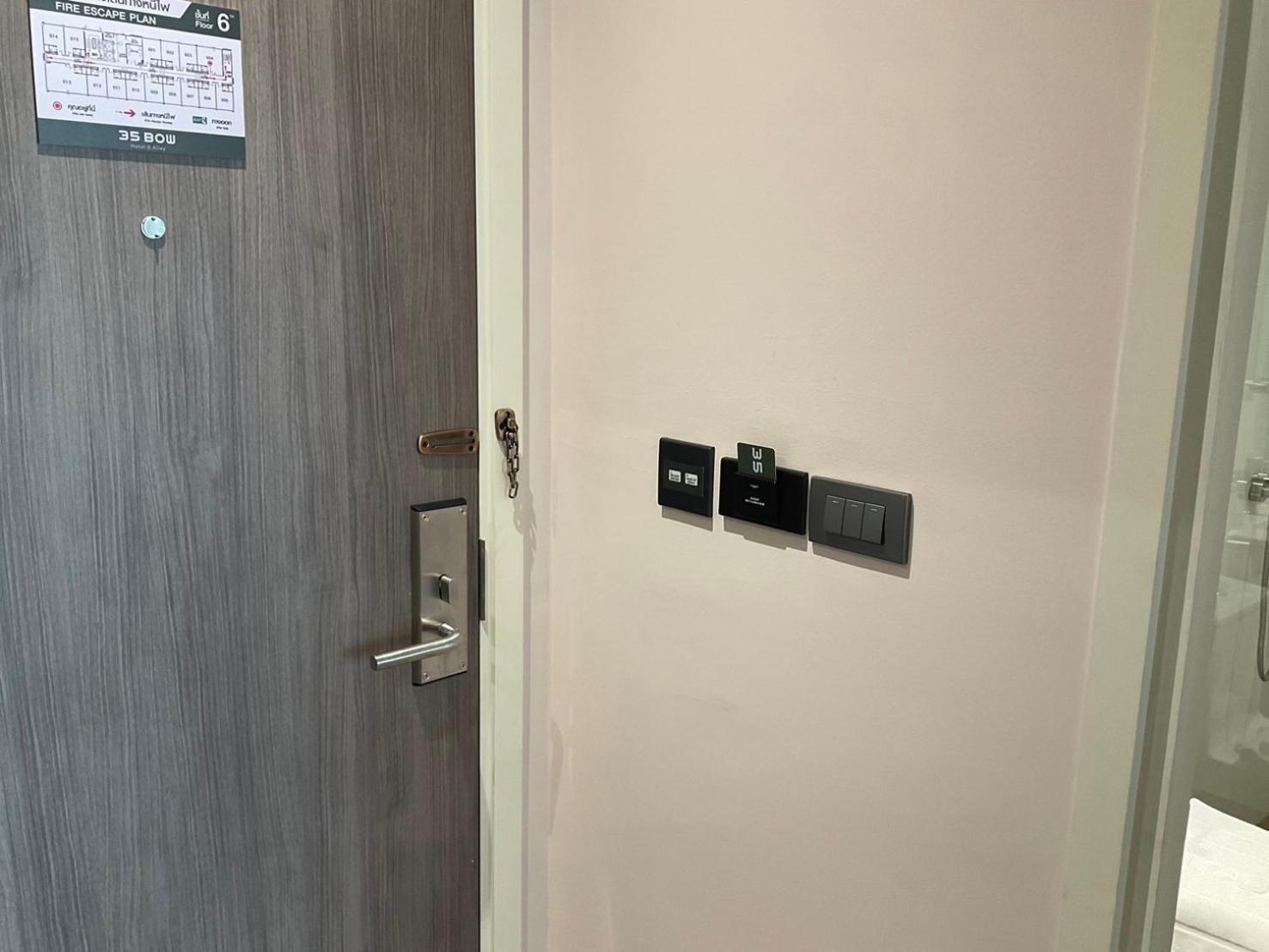 Hotel 35 Bow 4*
