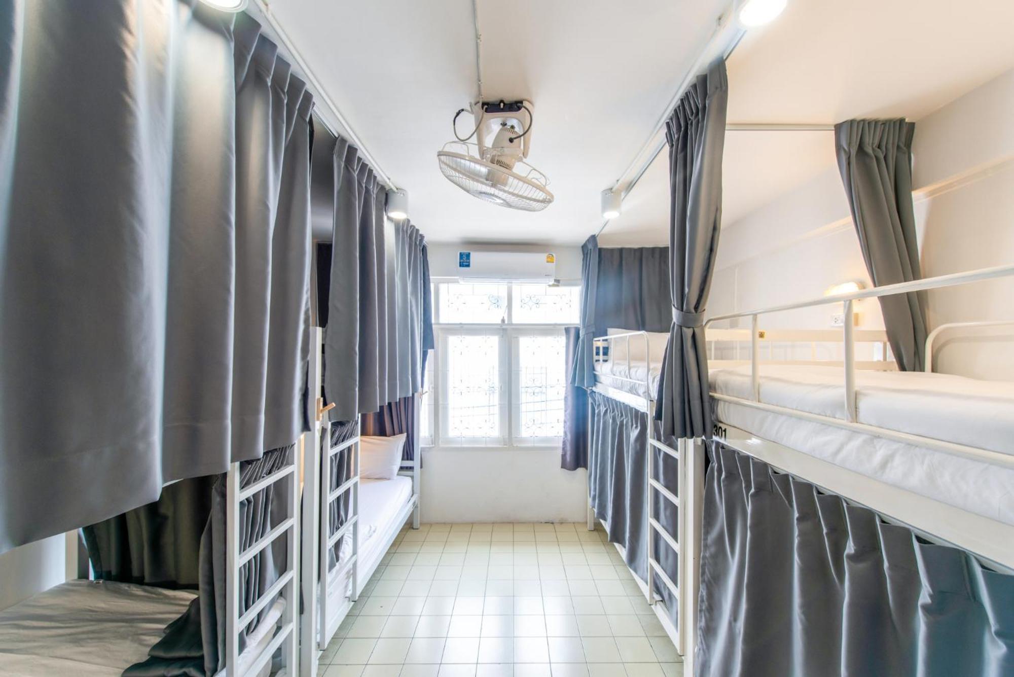 Piccolo Sukhumvit Hostel- Self Check-in After 6 Pm * Bangkok