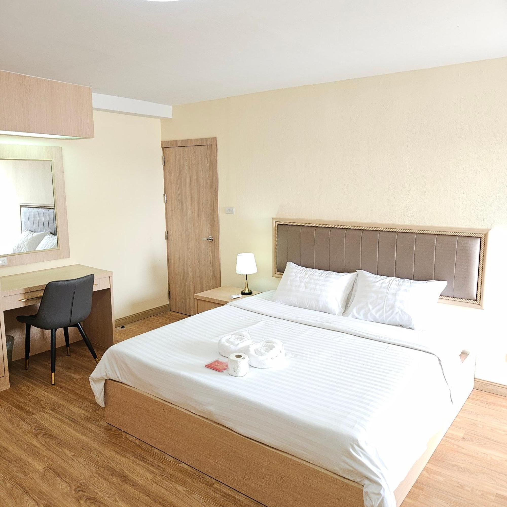 Omni 1bed #702a Apartment *