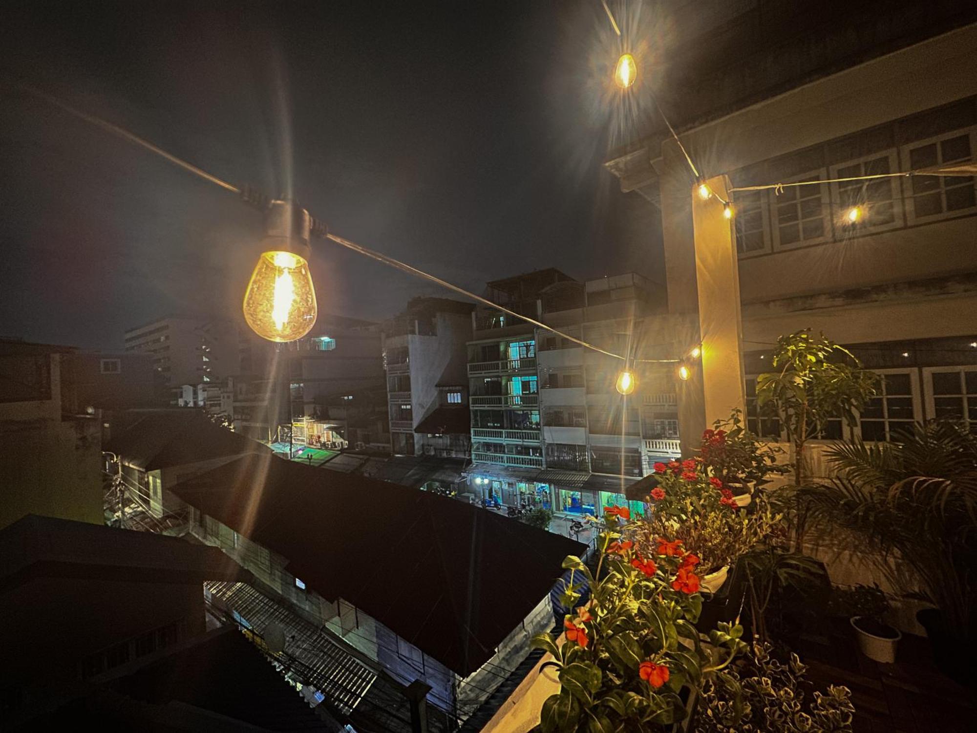 Neighborhood Hostel