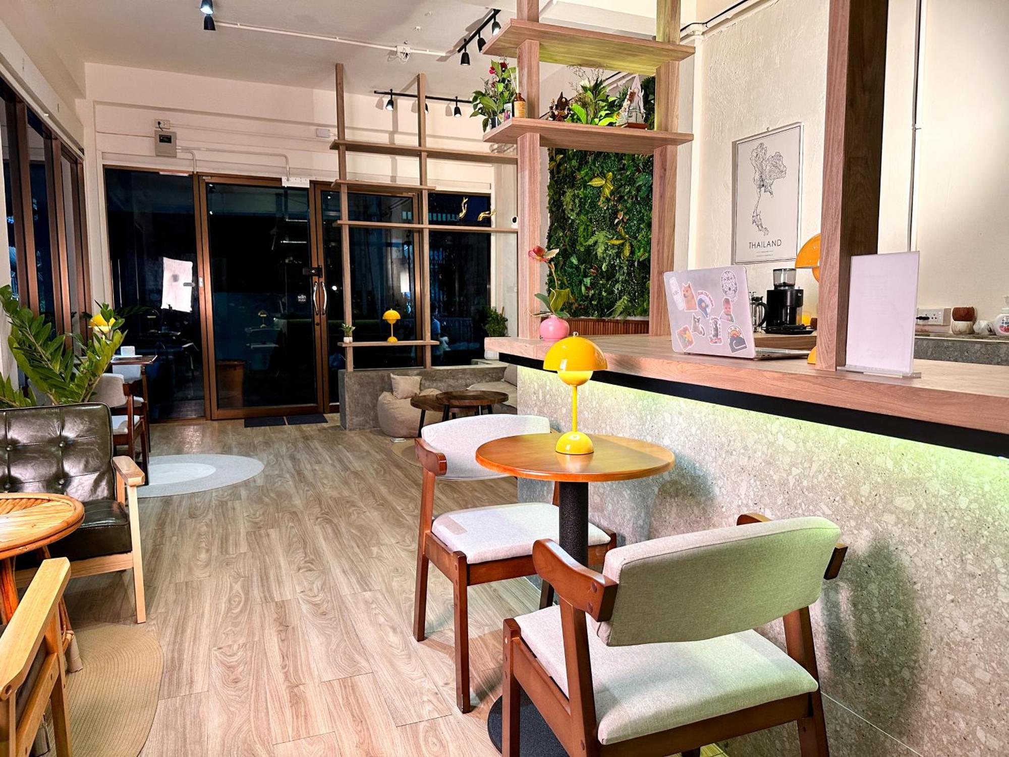 Neighborhood Hostel Bangkok