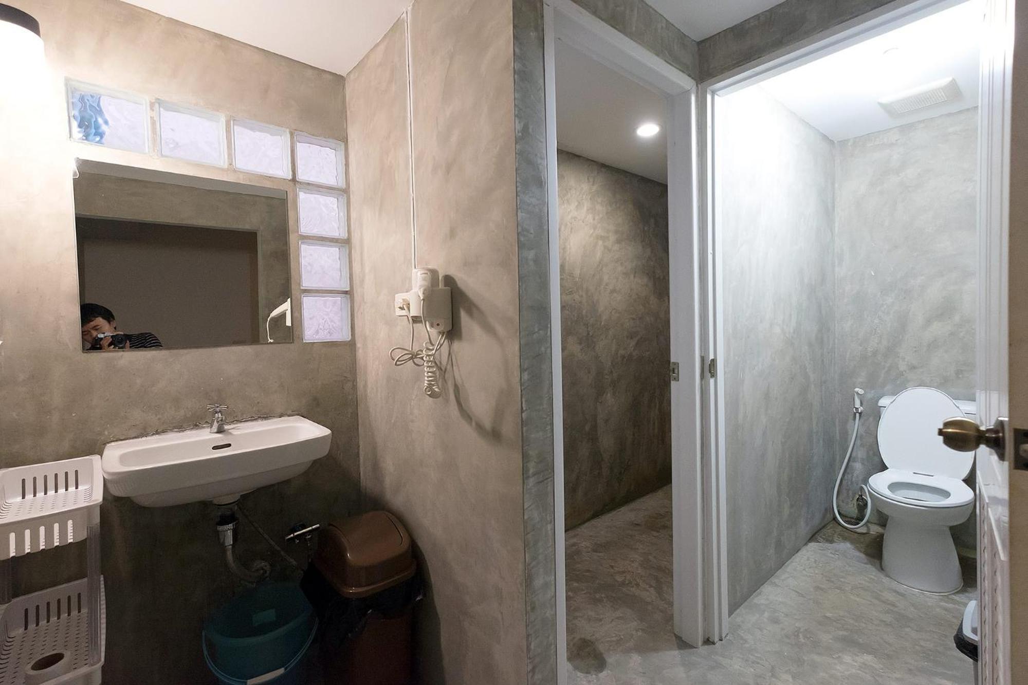 Guest house Les Fleurs Bangkok